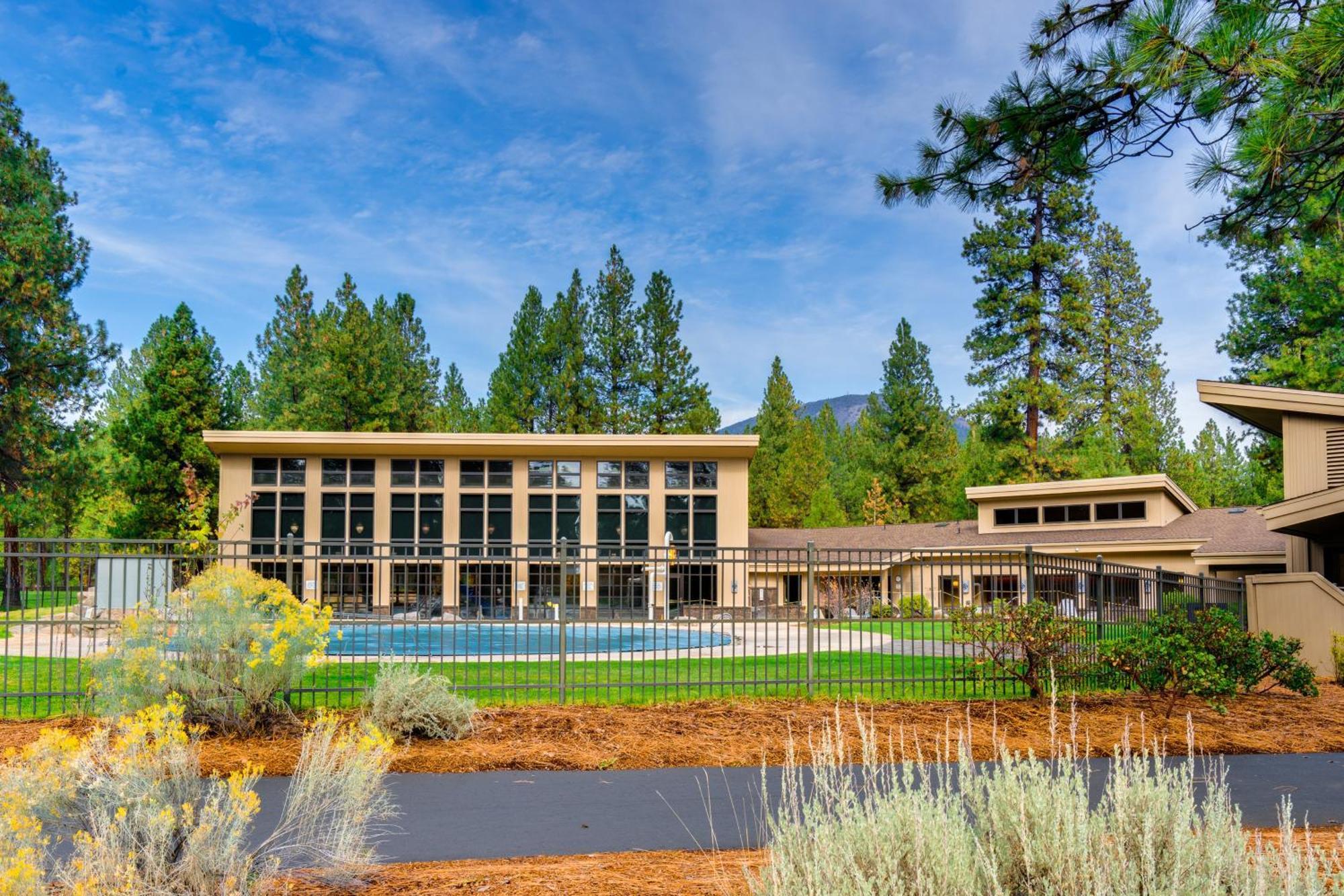 Villa Black Butte Ranch: Hilltop Getaway Extérieur photo